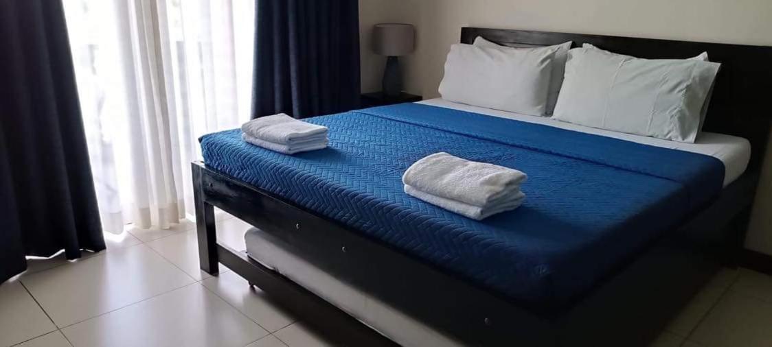 Carol Crosswinds Tagaytay Hotel Cavite City Bagian luar foto